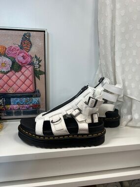 🔥 Dr. Martens White Strappy Platform Fisherman Sandals